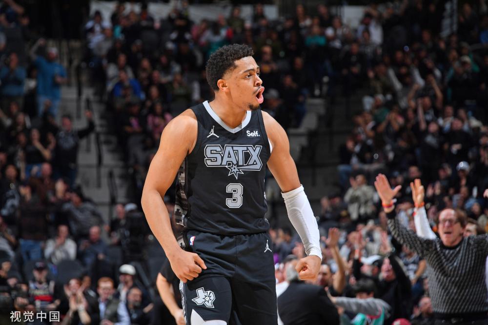 更是一个激 更是一个激